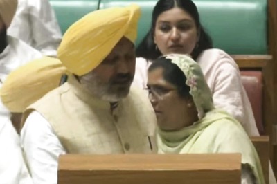 AAP's 1st Punjab Budget Borrows Heavily Out of Kejriwal's Book: More Mohalla Clinics, Power Subsidies