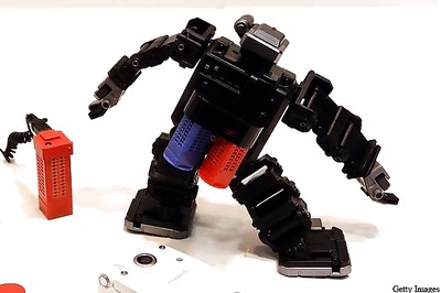 Indian academic develops intelligent robots in UK