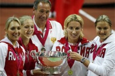 Kuznetsova powers Russia to third Fed Cup title