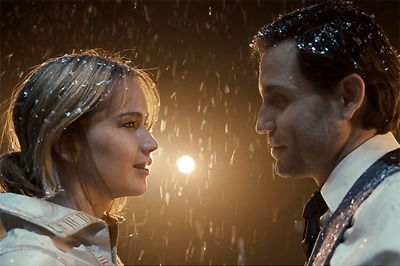 'Joy' tweet review: Live