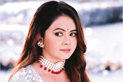 Devoleena Recreates Saath Nibhaana Saathiya Scene in Bigg Boss 14, Washes Electric Buzzer with Water