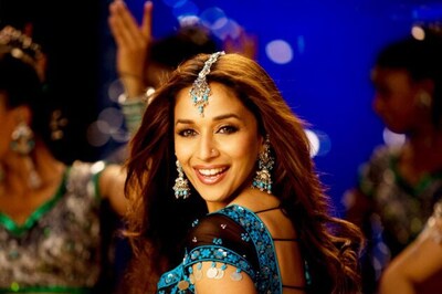 Madhuri Dixit to perform mujra in 'Dedh Ishqiya'