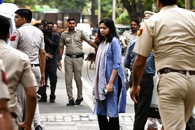 Police Seized CCTV DVR from Kejriwal Home, Planting Stories to Tarnish Party's Image: AAP