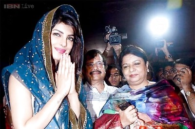 Snapshot: Priyanka Chopra seeks blessings during Ganesh Utsav