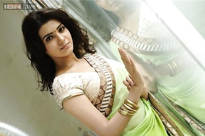 Did Siddharth present a ring to Samantha?