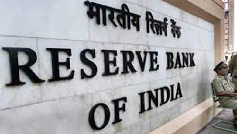 Pressure rising on RBI to cut rate on Tuesday
