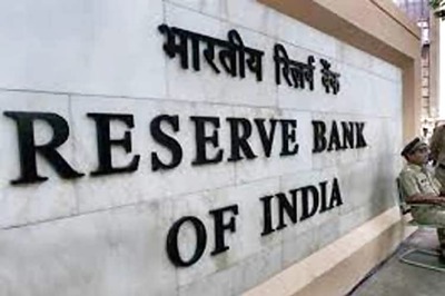 Pressure rising on RBI to cut rate on Tuesday