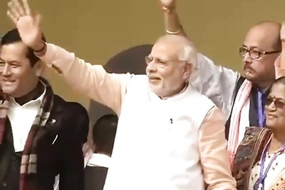 Modi attacks Congress, Left and TMC at poll rally in Bengal