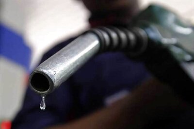 Oil Sinks 5% on Forecasts of Quick Saudi Output Recovery