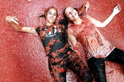 10 Images From La Tomatina Festival That Will Make You Want To Paint The World Red