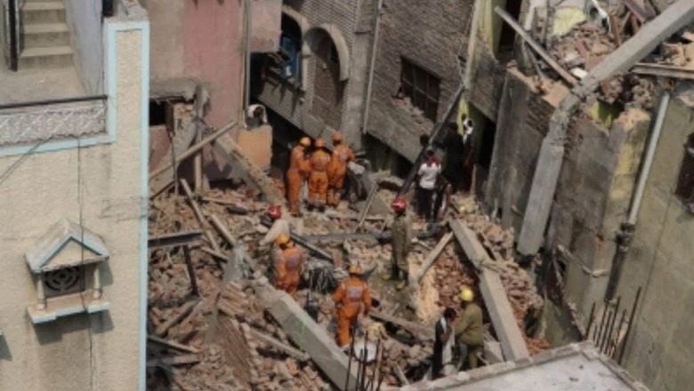 1 Killed, 4 Injured as Shuttering Collapses in UP, CM Yogi Orders Probe