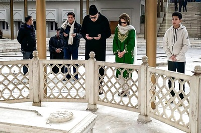 Farooq Abdullah Visits Father Sheikh Abdullah's Grave Following Release, Offers Prayers