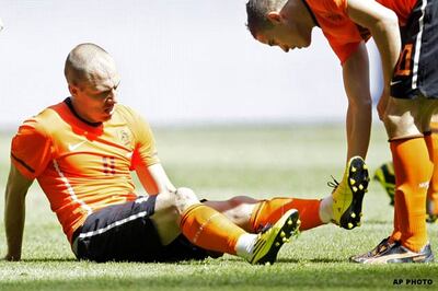 Robben expected to miss Dutch opener