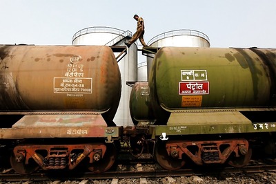 As Trump Says Time Up for Iranian Oil Imports, India’s Economy Straps in For a Rough Ride