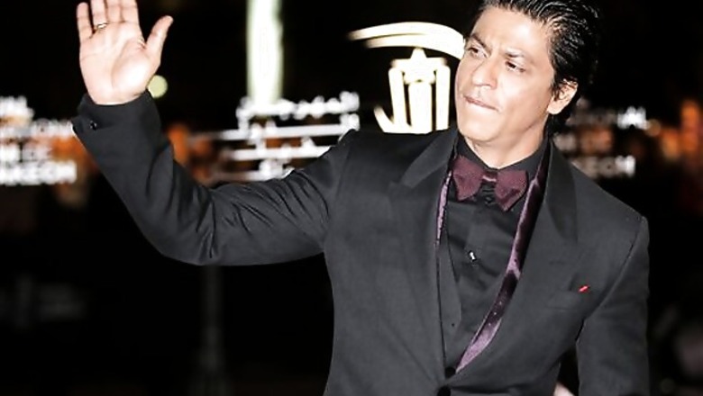 SRK beats Big B, gets voted as India's most popular father