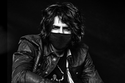 Kartik Aaryan Mesmerises Fans in This Monochrome Picture from His Latest Photo Shoot