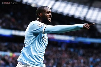 Manchester City cruise past Crystal Palace to boost title hopes