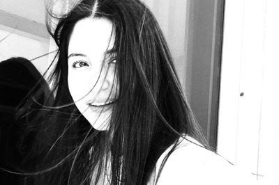 Anushka Sharma Drops Stunning Black-and-white Pic, Check Out Virat Kohli's Reaction