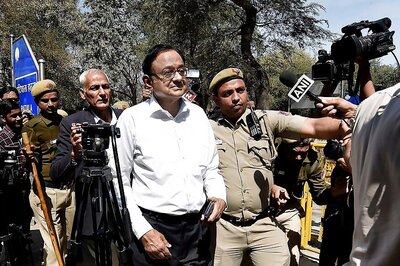 'Under Which Law?' Chidambaram's Lawyer Questions CBI's 2-hour Notice as Cong Leader Remains 'Untraceable'