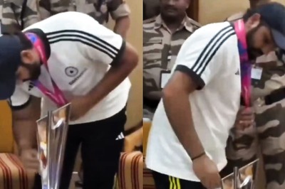 Rohit Sharma Cleans T20 World Cup Trophy Ahead of Victory Parade; Video Goes Viral