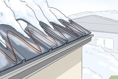 How to Melt Snow Off a Metal Roof