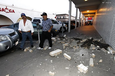 7.2 quake near Mexico-US border kills one