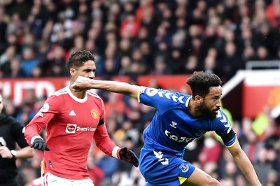 Manchester United Stumble Again as Andros Townsend Earns One Point for Everton