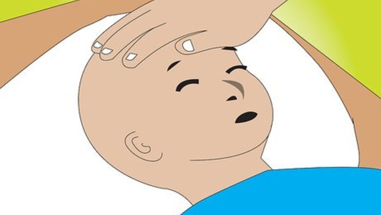 How to Reduce Body Temperature of a Baby