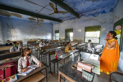 Tamil Nadu Schools to be Shut from March 22 to Curb Sudden Covid Surge