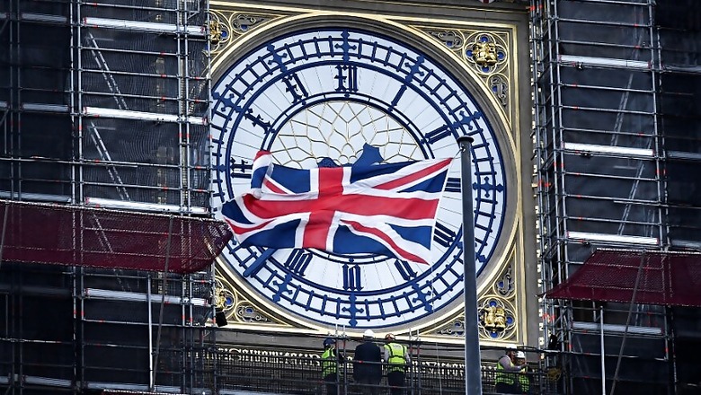 Newly Face-lifted Big Ben Bell Will Ring in London on New Year's Eve