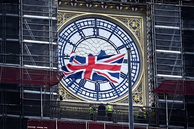 Newly Face-lifted Big Ben Bell Will Ring in London on New Year's Eve