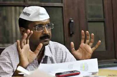 Family of Anna Hazare's supporter who committed suicide seeks Kejriwal's help