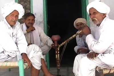 AAP defends existence of khap panchayats