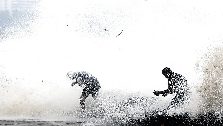 Cyclone Ockhi Weakens Into Depression, May Not Hit Gujarat Coast, Says IMD