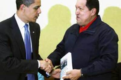US critic Chavez gifts Obama book, make it bestseller