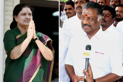 Panneerselvam a 'Traitor'; I am Ready to Face my Enemies: Sasikala