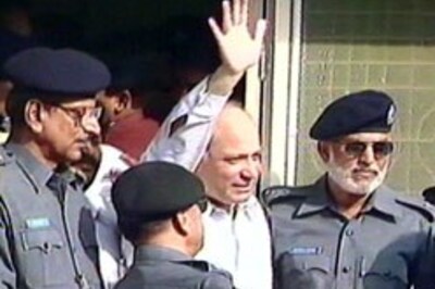 Shown the door in Pak, Sharif lands in Arabia