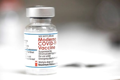Expert Panel Backs Moderna Shots After Full US Approval