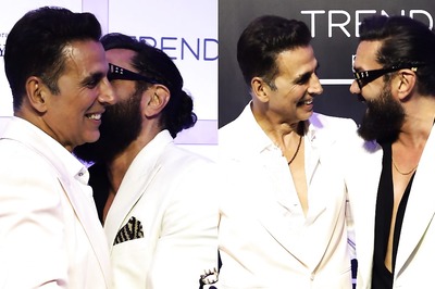 Akshay Kumar and Bobby Deol Have an 'Ajnabee' Reunion and Break the Internet; Watch Video