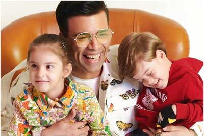Karan Johar Shares Video of Yash, Roohi Engrossed in Colouring Amid Coronavirus Lockdown