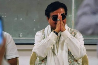 Shatrughan Sinha Says Pro-Modi Tweet a 'Humour'; Not Leaving Congress