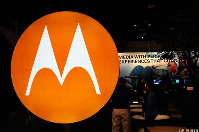 New Motorola phone to have edge-to-edge screen