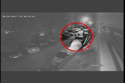 Watch: 'Malviya Nagar Maniacs' chase mobile thief in the middle of the night