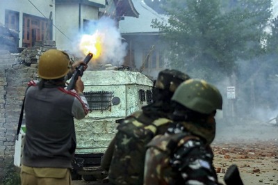 6 Militants, 2 Soldiers Killed in Encounter in J&K's Pulwama, Internet Services Suspended