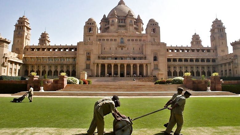 7 Decades Into Indian Democracy, a Royal Palace Thrives