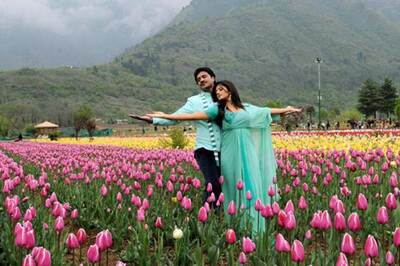 Snapshot: Radhika, Aditya shoot in Kashmir