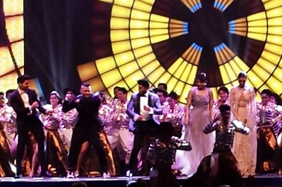 Watch: Deepika, Ranveer, Priyanka Join Salman And Dance To 'Pinga'