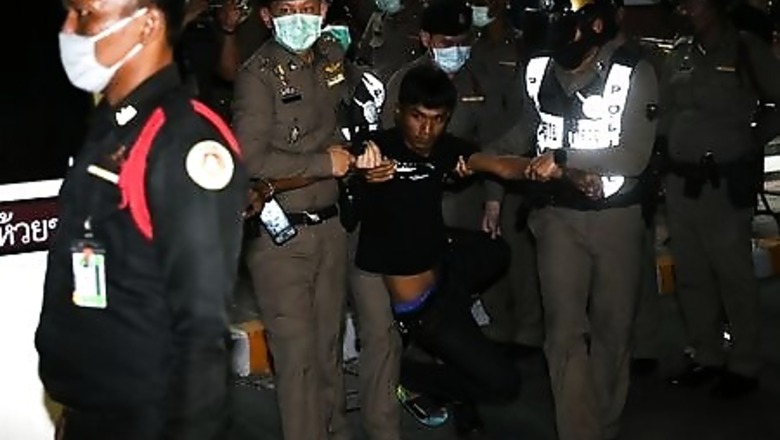 Thai protesters stage anti-government rally despite activists release