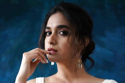 Keerthy Suresh Looks Fabulous in White Floral Saree, Internet Loves it