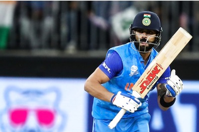 Virat Kohli Named ICC Men's Player of the Month For October; Nida Dar Wins in Women's Category